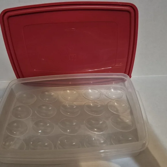 Rubbermaid Servin Saver 20 Deviled Egg Keeper Storage Container with Red Lid - Picture 1 of 4
